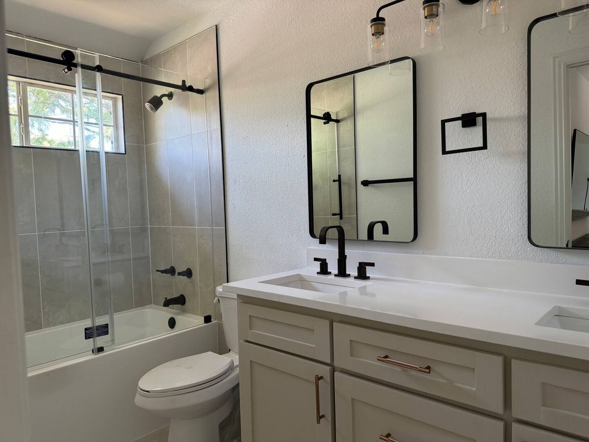 Guest bath with shower and vanity