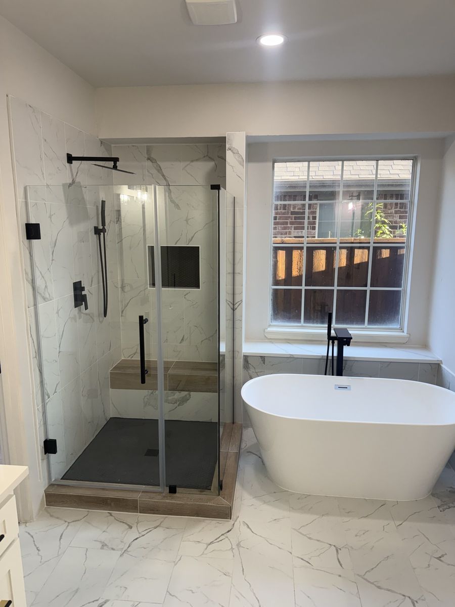Marble wet room with freestanding tub