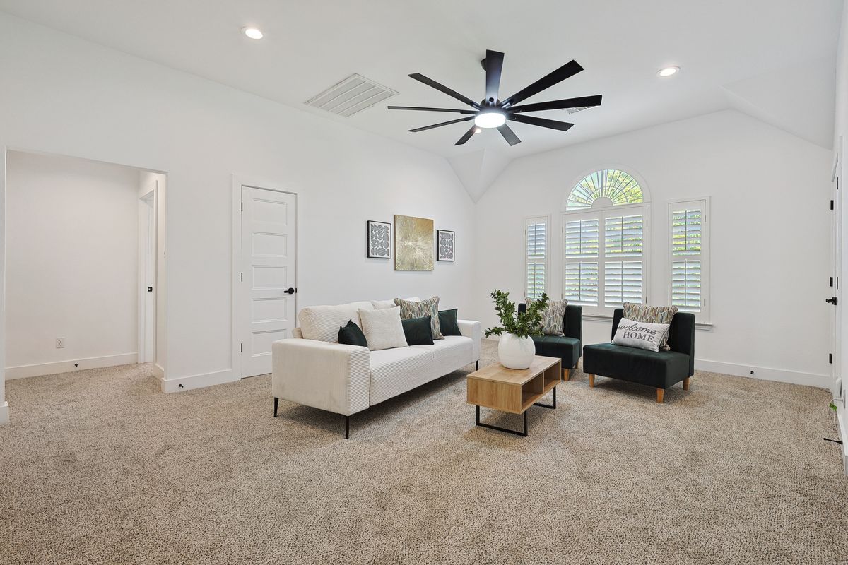 Upstairs bonus room